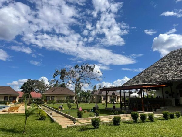ARUSHA SAFARI LODGE: ARUSHA - Image 2