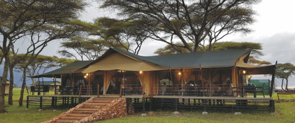 OLE SERAI LUXURY CAMP – TURNER SPRINGS BY WELLWORTH : Centre Serengeti